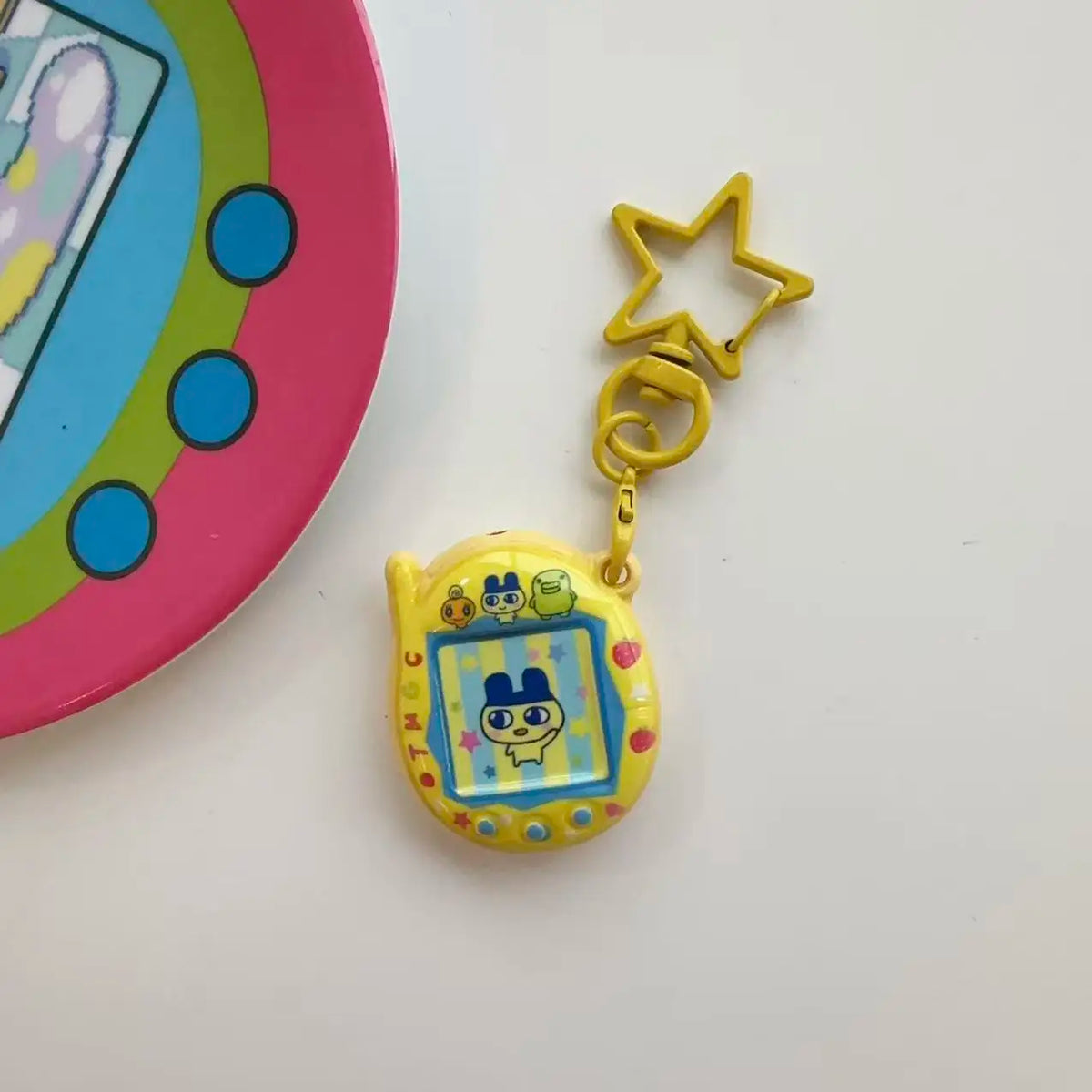 Tamagotchi Mini Cartoon Keychain - Cute Virtual Pet Pendant for Phones, Bags and Gaming Accessories