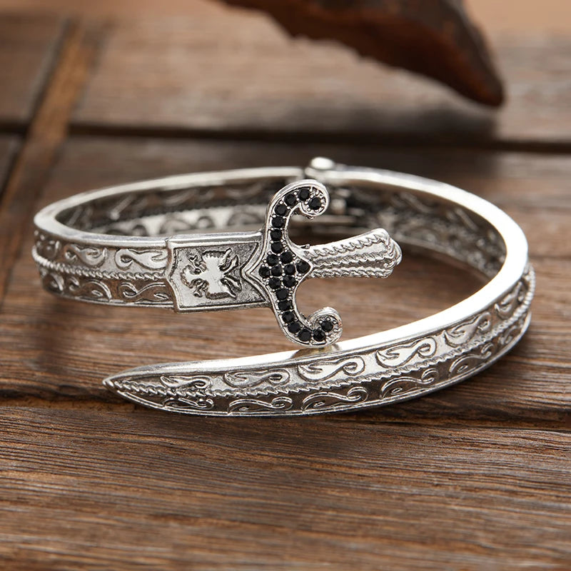 Retro Sword-Shaped Bracelet – Creative Open Bangle for Men & Women, Fashionable Party Jewelry Gift