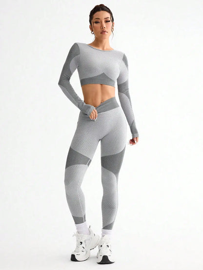 2PCS Women’s Seamless Yoga & Fitness Set – Breathable Tight Running Sports Outfit