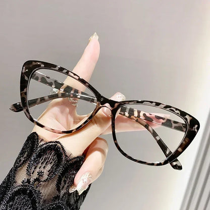 Cat Eye Reading Glasses for Women & Men – Ultra-Light Fashion Eyewear for Farsightedness, Diopter 0 to +4.0