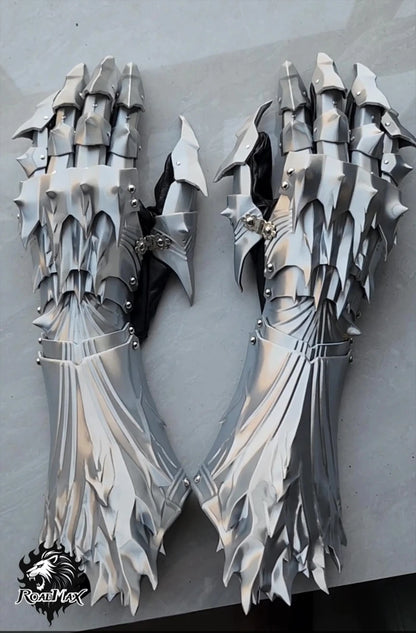 3D Printed Dragon Cosplay Gloves - Customizable Silk PLA Prop Gloves for Boys