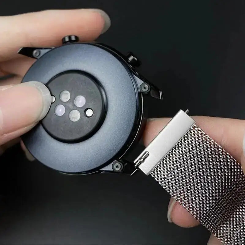 20mm/22mm Milanese Magnetic Loop Watch Strap – Compatible with Garmin Venu 2/3, Forerunner 55/158/165/245/255/265/645/745/965 Music