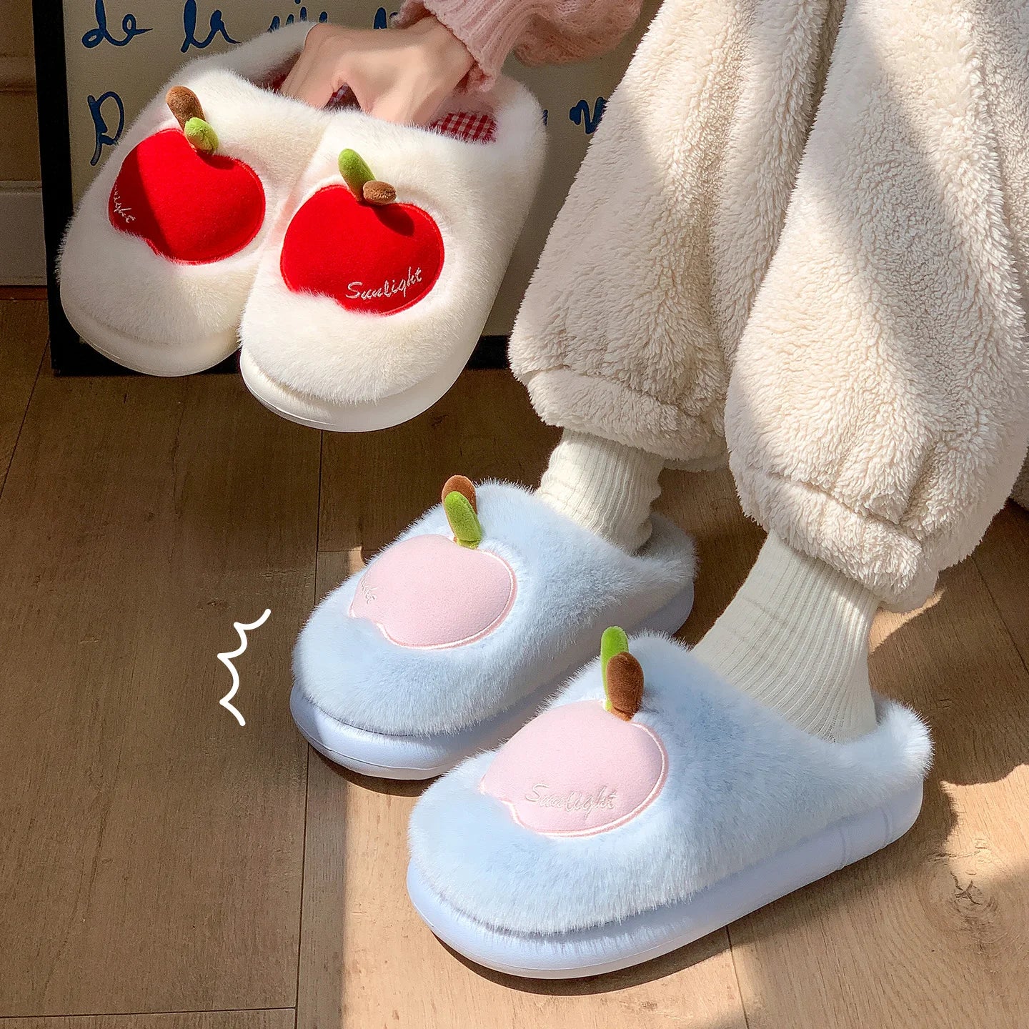 TZLDN Cartoon Plush Slippers – 3D Apple Faux Fur Indoor Slippers for Couples, Warm Winter Cotton Shoes for Women & Men