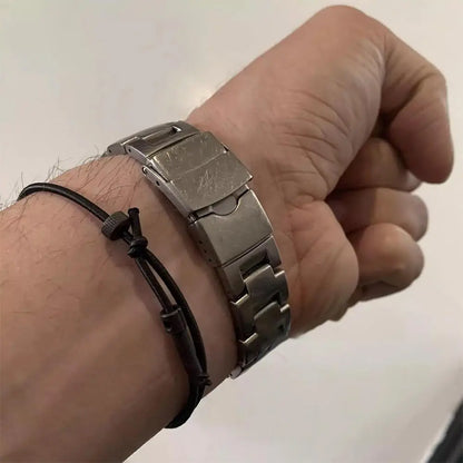 EDC Survival Bracelet - Adjustable Outdoor Camping Wristband with Emergency Glass Breaker Tool