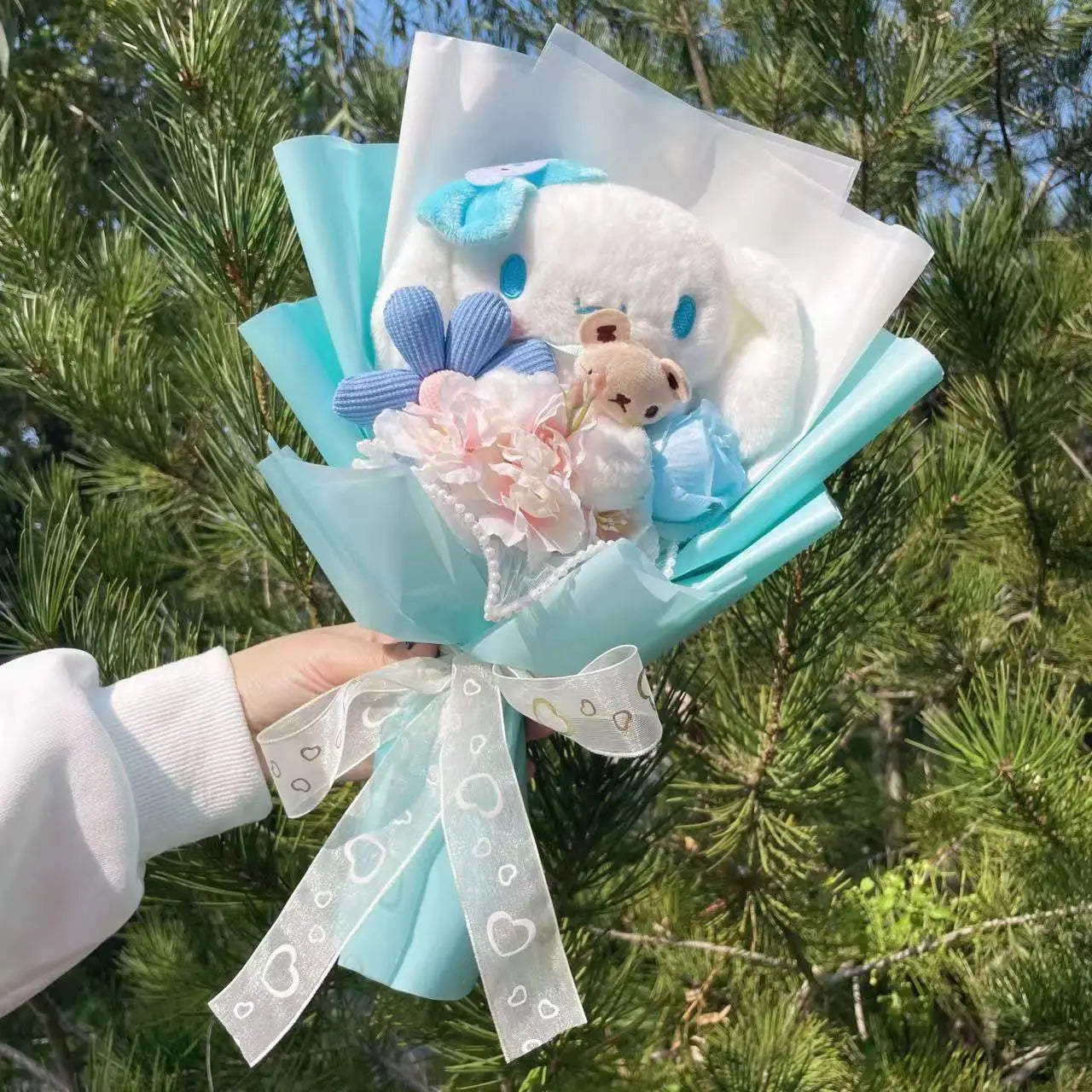 Sanrio Plush Bouquet — My Melody, Kuromi, Cinnamoroll & Hello Kitty Handmade Gift