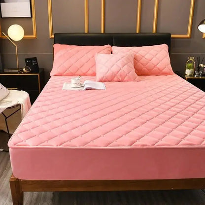 Quilted Crystal Velvet Mattress Cover - Warm Soft Plush Fitted Bed Sheet for King & Queen Beds, Pillowcase Not Included