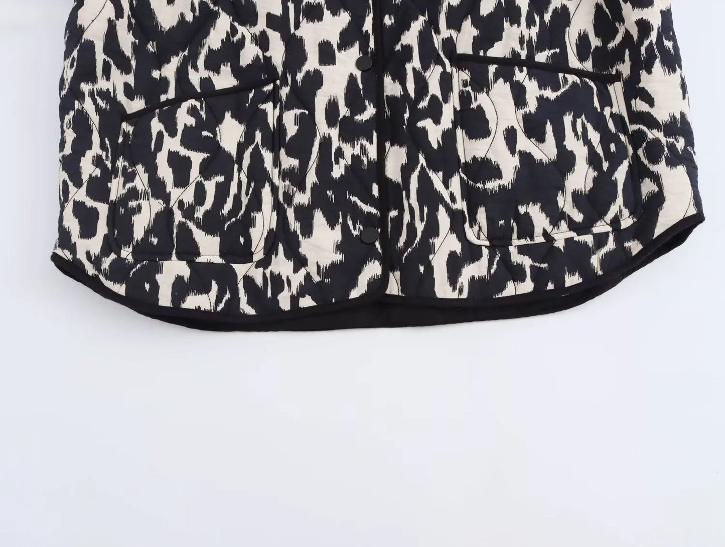 2024 Autumn Women's Snake Skin Printed Jacket – European & American Style, Fashion Button Long Sleeve Coat