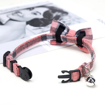 Pet Breakaway Cat Collar with Bow Tie & Bell – Cute Plaid Christmas Red Adjustable Collar for Cats