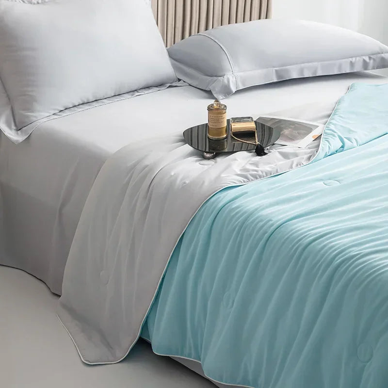 High-Quality Cooling Blanket – Smooth Air-Conditioning Comforter, Lightweight Summer Quilt with Double-Sided Cooling Fabric