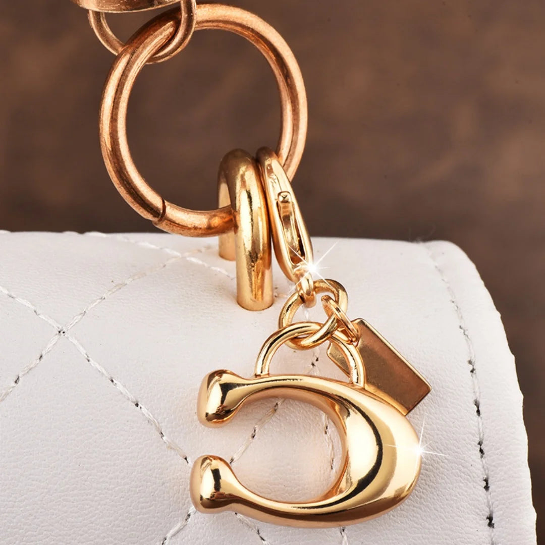 Fashion Bear Cherry Flower Keychain – Metal Y2K Letter C Bag Pendant & Car Key Ring Jewelry Gift for Women