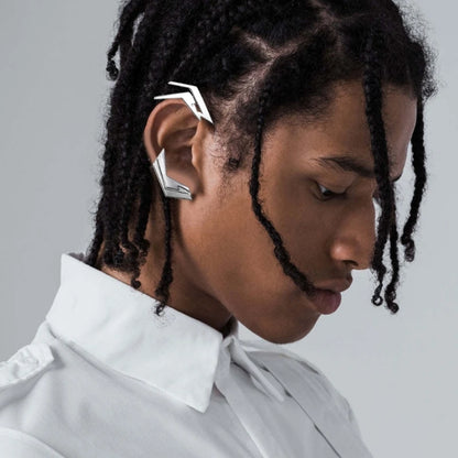 Unisex Silver Ear Clips – Futuristic Skeletal Spine Ear Hooks Jewelry for Y2K Trendsetters