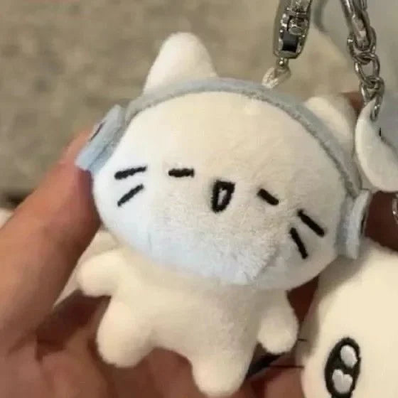 Cute Kitten Plush Keychain - Mini Crying Cat Doll Pendant for Backpacks, Bags & Everyday Charms