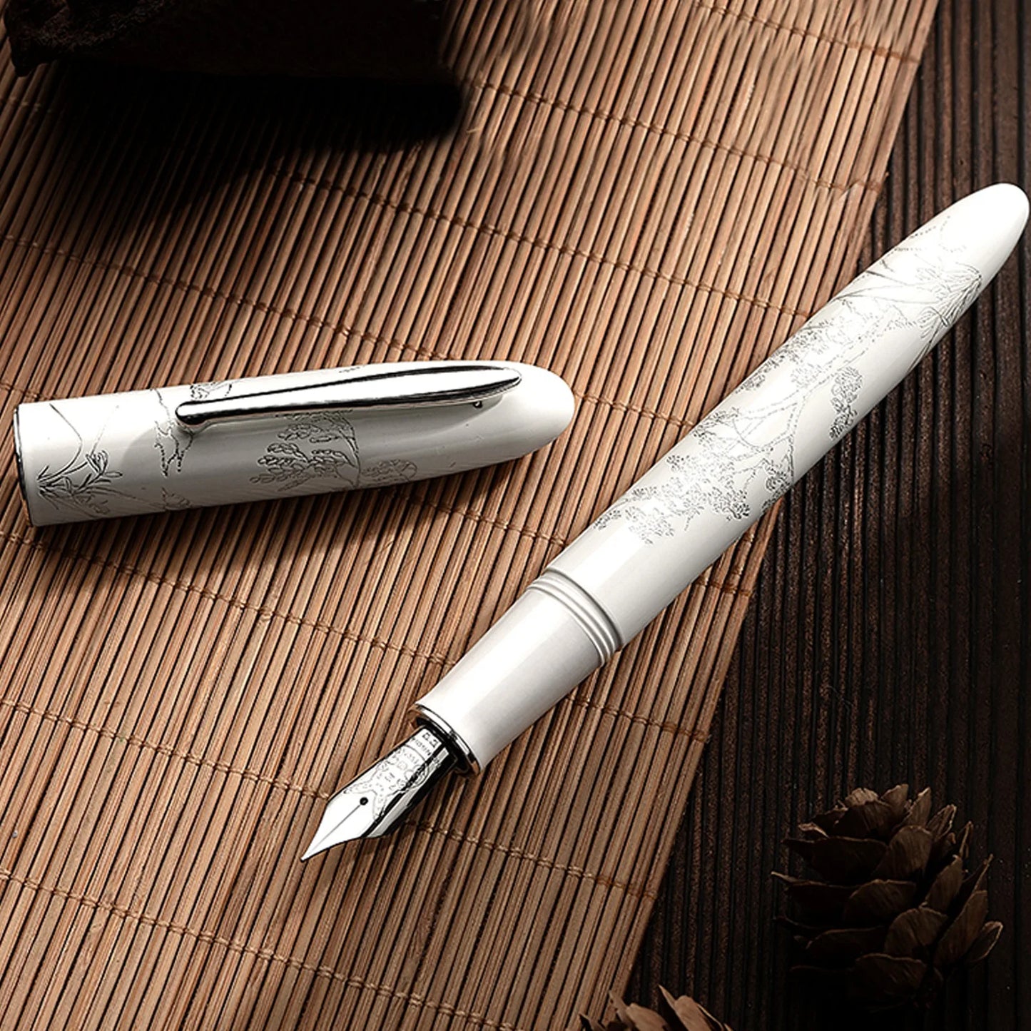 Hongdian N23 Rabbit Year Limited Edition Fountain Pen – Gold Carving High-End Writing Pen for Students & Office Gifts