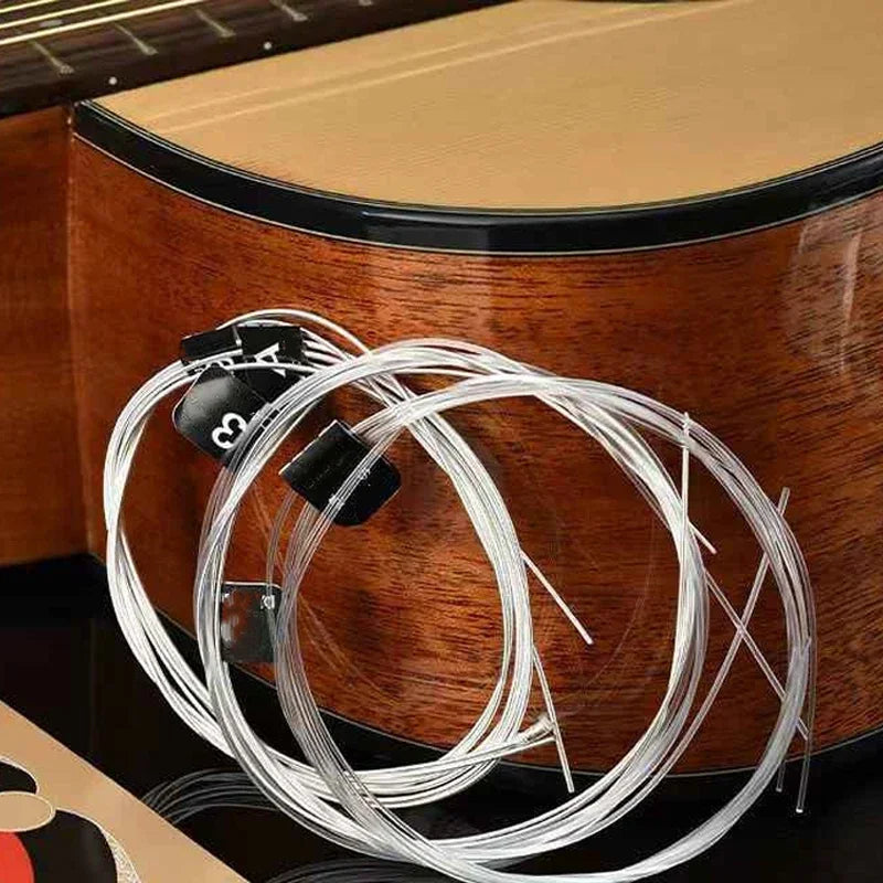 EJ27N Nylon Guitar Strings – Classical Silver-Plated Wrap, Nylon Core, Clear Trebles, Normal Tension for Students