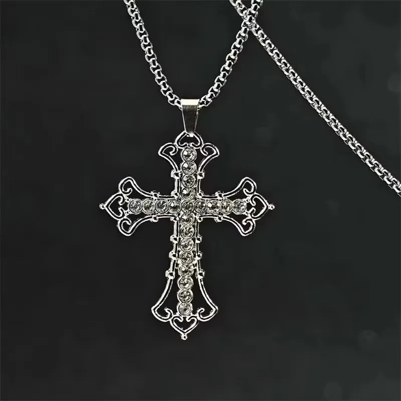 European & American Retro Gothic Cross Necklace – Unisex Hip-Hop Fashion Pendant for Men & Women, Street Style Trendsetter Jewelry Accessory