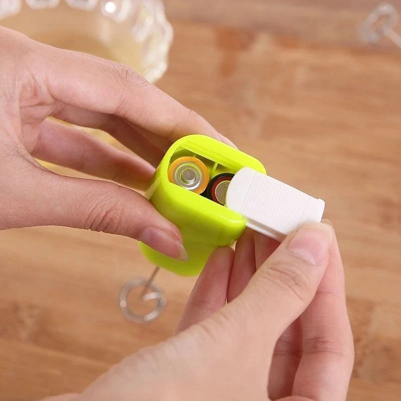 Portable Automatic Egg Beater & Milk Frother - Electric Coffee Whisk Mixer for Effortless Frothing - Kitchen Coffee Tool
