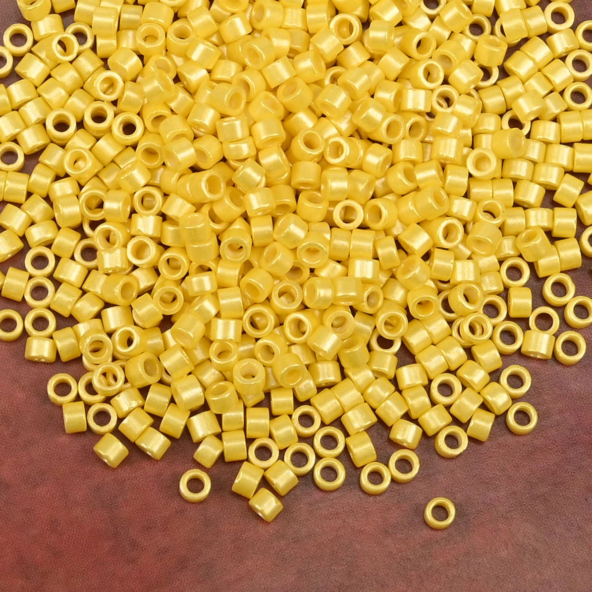 2.5mm Mini Glass Cylinder Beads – Antique Pearl Color Craft Beads for DIY Bracelets & Necklaces Jewelry Making Accessories