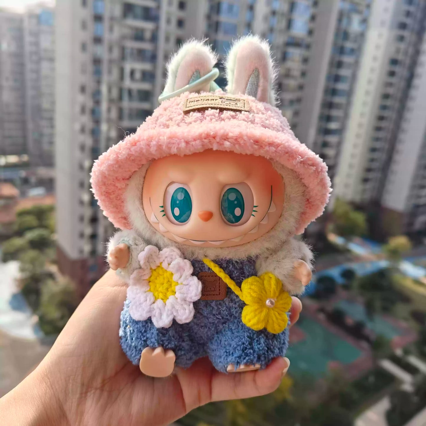 Labubu 17cm Heartbeat Macaron Monkey Toy – Stand-Up Dress-Up Jacket & Pants Suit