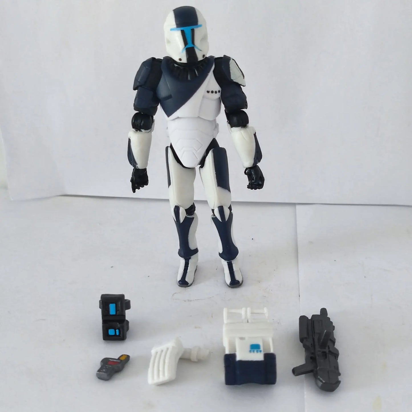Star Wars Commando Fi Skirata 3.75" Action Figure – Loose Collectible Toy