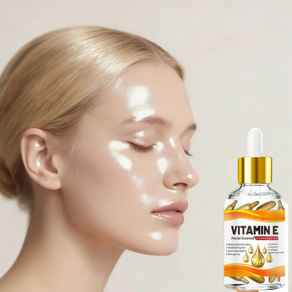 Vitamin C + E Capsule Serum with Squalane – Brightening Facial Serum for Radiant Skin with a Lightweight, Residue-Free Finish