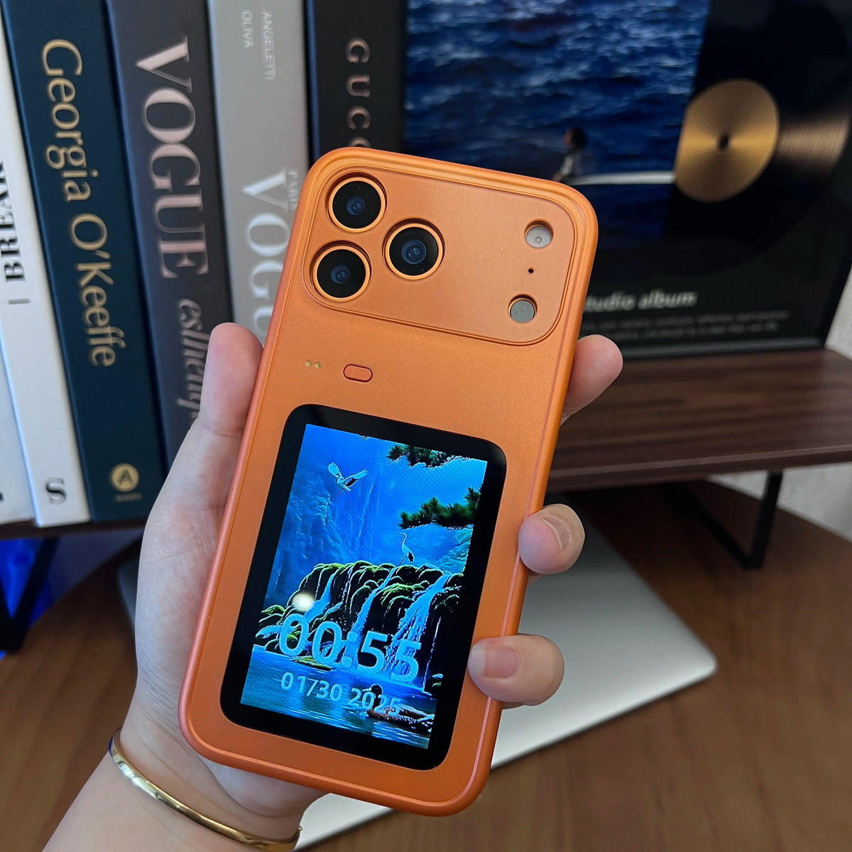 Smart LCD Phone Case - Interactive Rear Display Protective Cover for iPhone