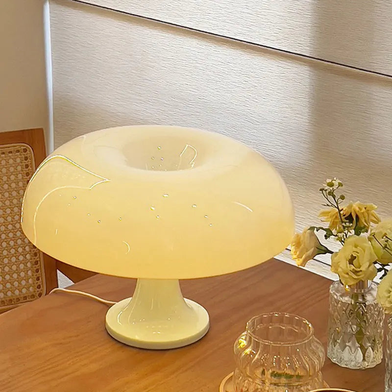 LED Mushroom Table Lamp – Modern Minimalist USB Desk Lamp with 3-Color Dimming for Bedroom & Hotel Lighting