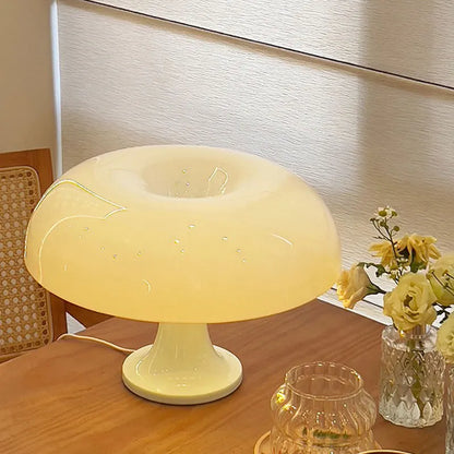 LED Mushroom Table Lamp – Modern Minimalist USB Desk Lamp with 3-Color Dimming for Bedroom & Hotel Lighting