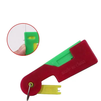 Automatic Sewing Needle Threader Tool – Easy Guide Device for Elderly, Convenient Threading (Random Color)