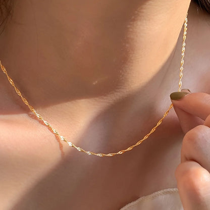 Exquisite Gold Plated Stainless Steel Thin Necklace – Simple Clavicle Chain for Women, Elegant Fashion Jewelry