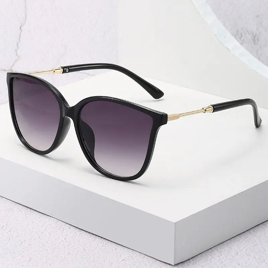 Vintage Cat Eye Sunglasses for Women - Retro Designer Mirror Fashion Shades for Driving & Sun Protection