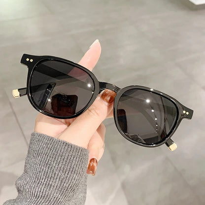 SHAUNA Retro Square Polarized Sunglasses — Fashion Rivet-Decorated Shades for Women & Men, UV400 Driving Sun Glasses