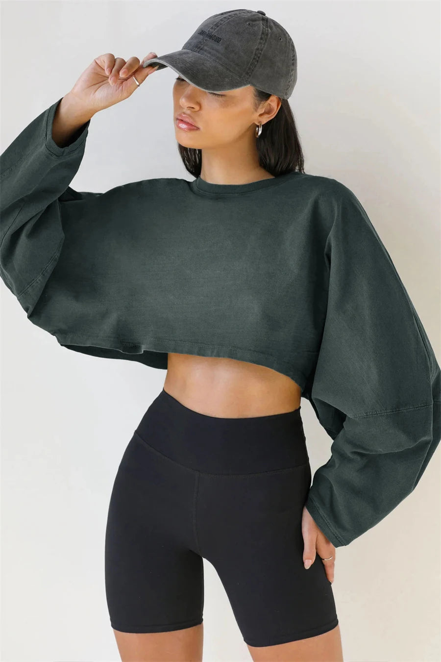 Women’s Sports Crop Top – Long Sleeve Gym & Yoga Workout Fitness Shirt