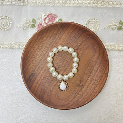 17cm Labubu Macaron Sitting Party Ornament — DIY Cute Plush Pendant with Pearl Necklace & Alloy Chain Accessory