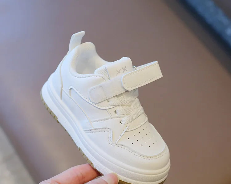 Children’s White Sports Shoes — Spring & Autumn Lightweight Anti-Slip Sneakers, Boys Soft Sole Casual Board Shoes