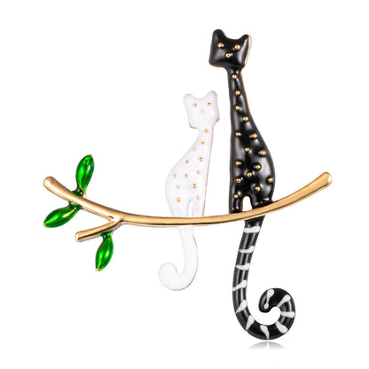 Women's Fashion Cat Brooch Pin - Cute Animal Jewelry Accessory for Clothing, Bags & Stylish Decor