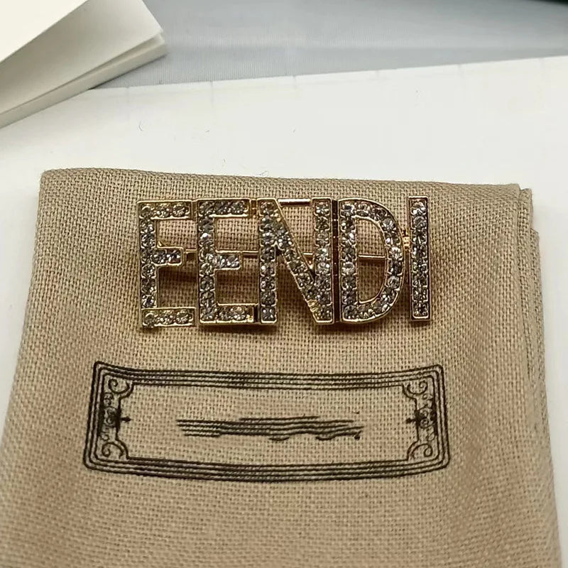 Fashion Rhinestone Brooch Pin – Elegant Heavywork Letter Alloy Decoration, Unisex Accessory for All Seasons