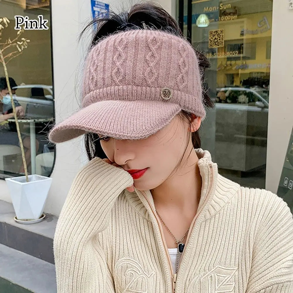 Women's Knitted Ponytail Hat – Warm Winter Rabbit Fur Baseball Cap for Outdoor Sports & Golf