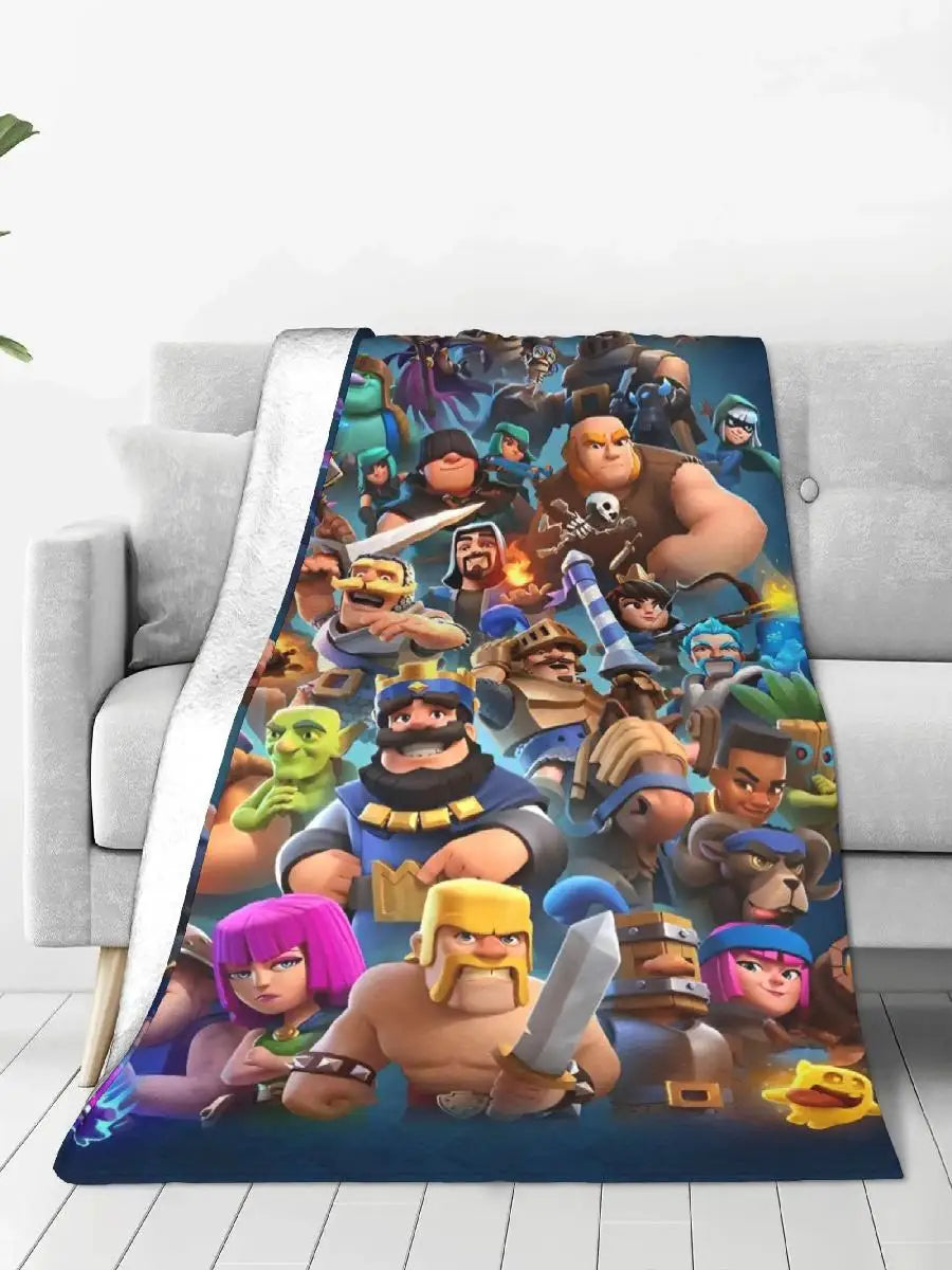 Clashed Gamer Royale Winter Throw Blanket – Warm Bedspread with Funny Print for Boys & Girls Bedroom