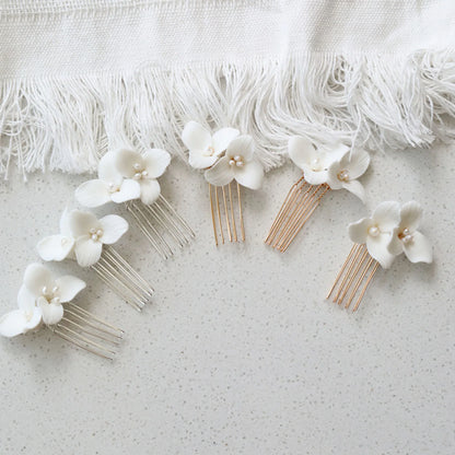 Mini White Ceramic Flower Hair Combs – Simple Pearl Side Clips, Elegant Wedding Hairpins, Bride Headdress for Women