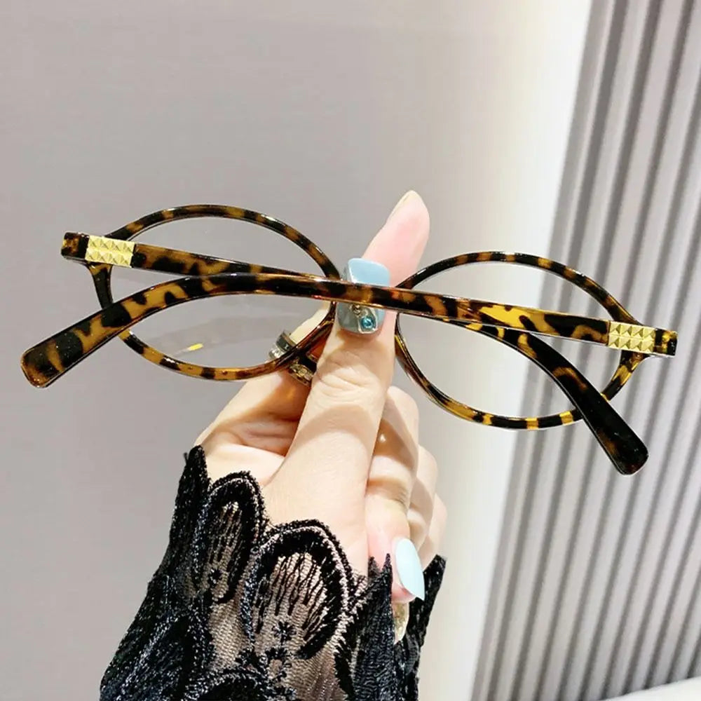 Y2K Retro Oval Frame Glasses for Women - Sweet & Cool Eyewear, Anti-Blue Light Reading & Computer Glasses