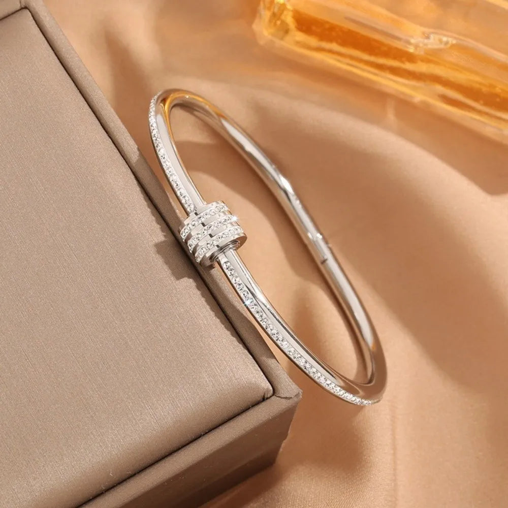Classic Multi-Style Stainless Steel Bracelet Set for Women – Stackable Fashion Jewelry for Daily Wear