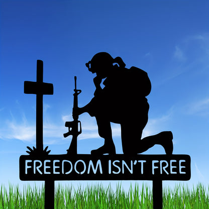 Soldiers Garden Ornament – Patriotic Yard Stakes for Fourth of July, Veterans Day, and Independence Day, Outdoor Lawn Decoration