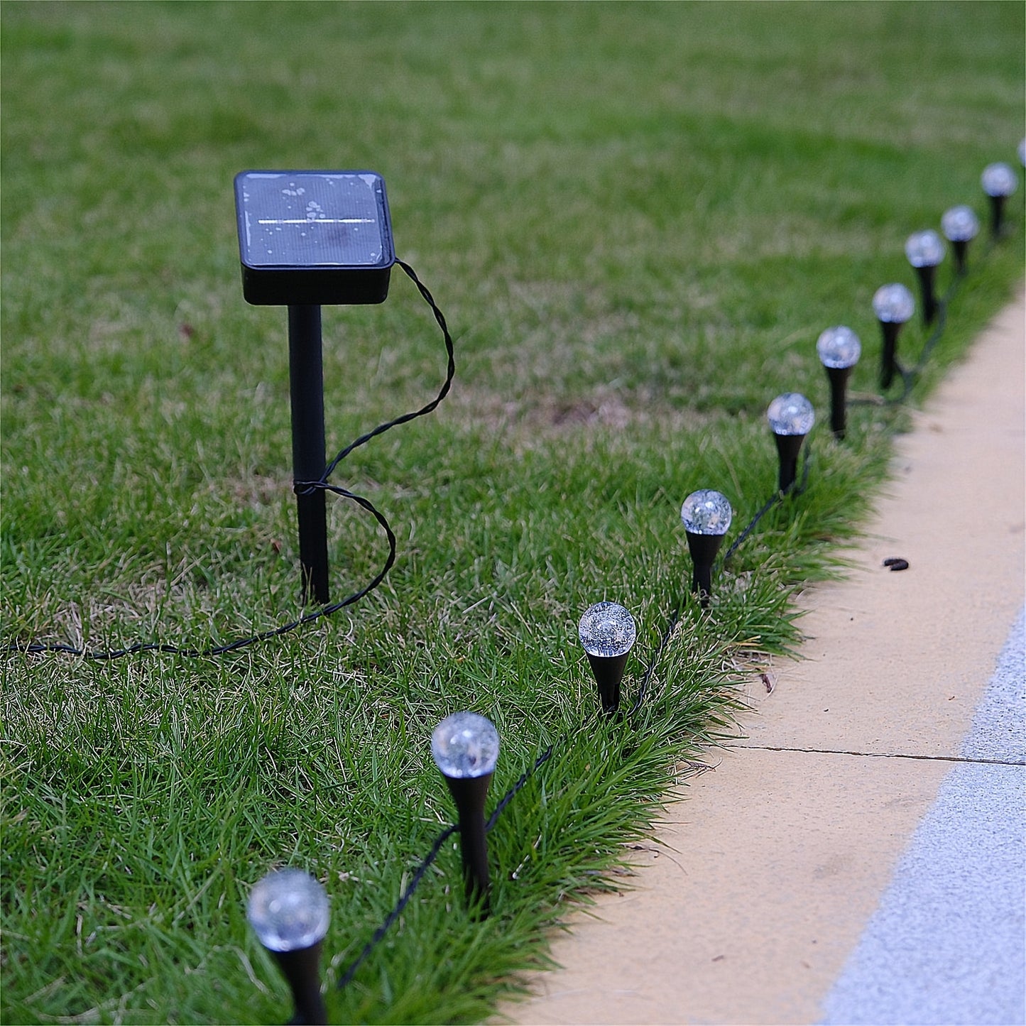 Solar Garden Path Lights - 15 LED Crystal Globe Stake Lights with Touch Control, Solar Powered, 600mAh Battery - Perfect for Garden, Camping, Independence Day, Christmas, Weddings, Parties